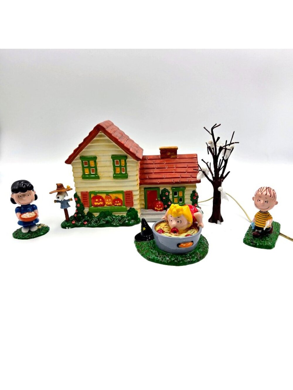 Dept 56 Peanuts Halloween Party Set Of 5 House Sally Linus Lucy Snoopy Tree Read